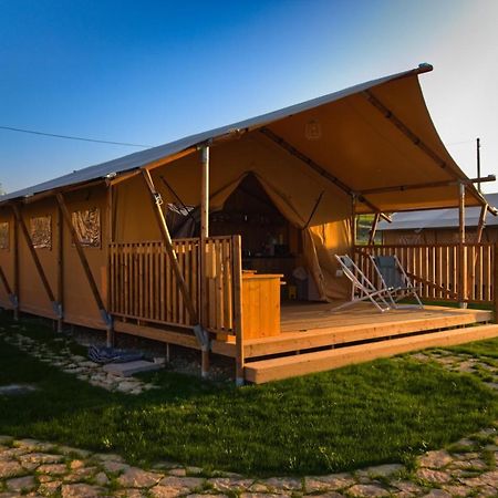 La Viola E Il Sole - Alloggi E Glamping - フェルモ エクステリア 写真