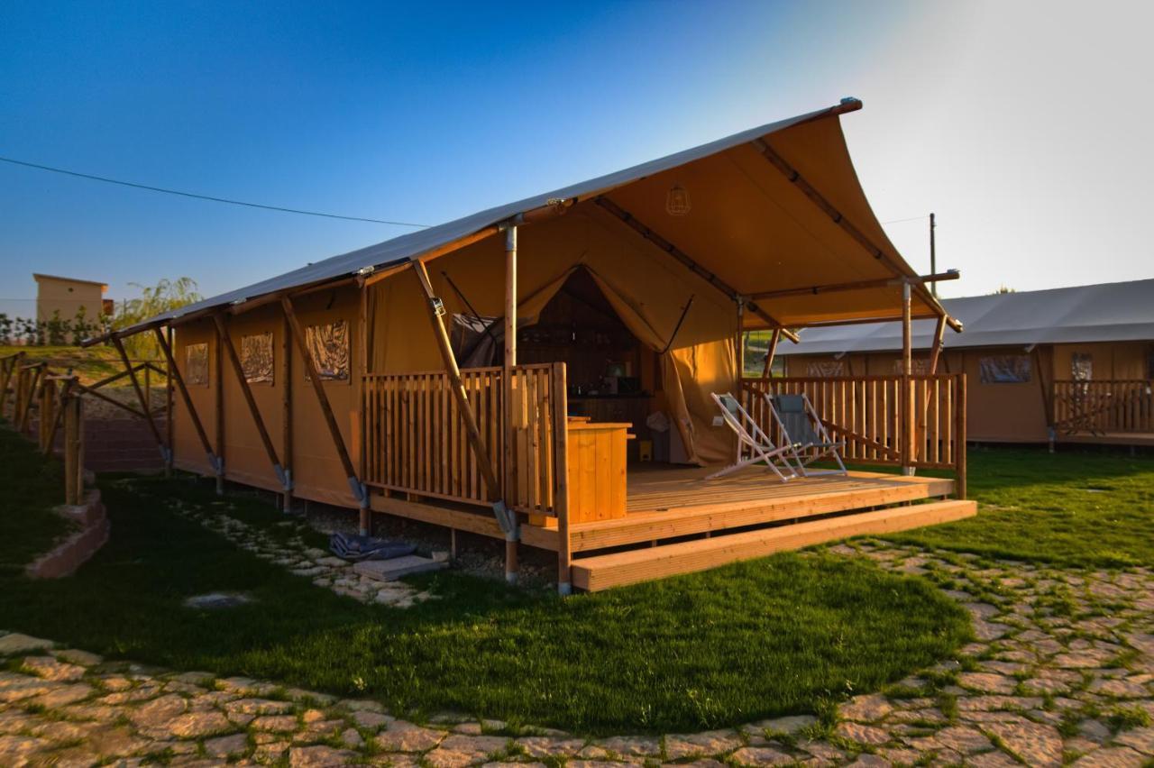 La Viola E Il Sole - Alloggi E Glamping - フェルモ エクステリア 写真